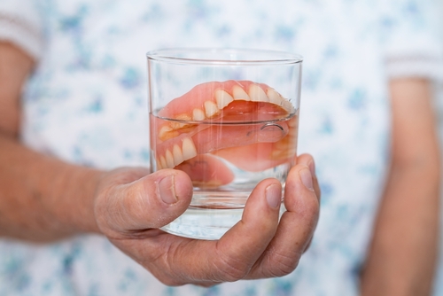 Floating Dentures in East Longmeadow, MA | Free Consultations!